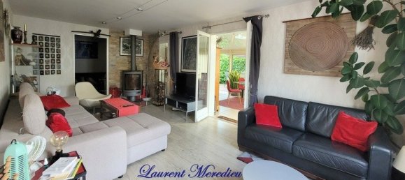 4 bedrooms House in Peujard, France No. 97366 3