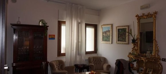 3-salle Appartement à Chianciano Terme, Italy No. 155134 2
