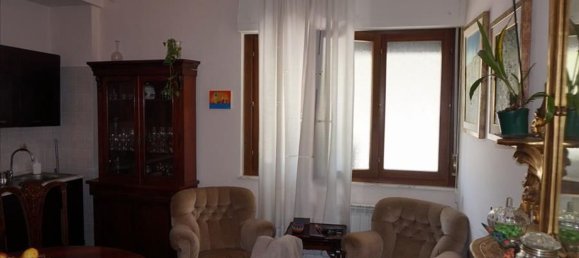 3-salle Appartement à Chianciano Terme, Italy No. 155134 10