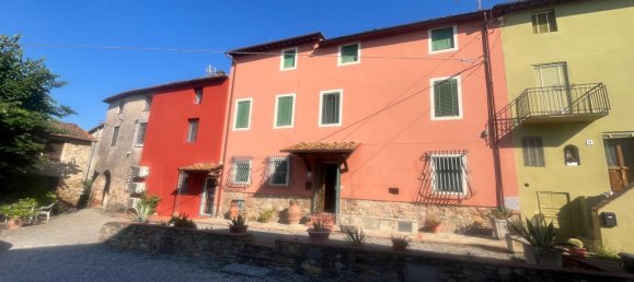 5 rooms House in Capannori, Italy No. 307123 2