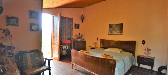 3 bedrooms House in Strambinello, Italy No. 170348 18