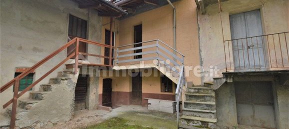 3 bedrooms House in Strambinello, Italy No. 170348 13