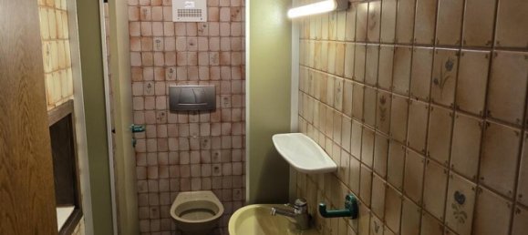 Квартира с 4 комнатами в Reutlingen, Германия № 369535 11