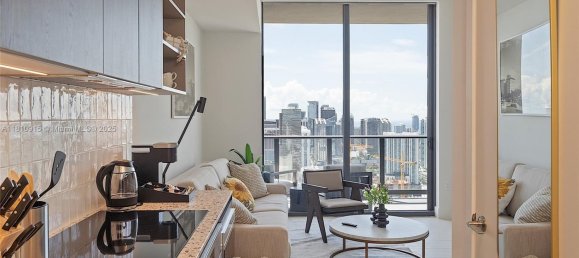 1 Schlafzimmer Gewerbliche Immobilien in Miami, USA, Nr. 614153 5
