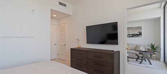 1 Schlafzimmer Gewerbliche Immobilien in Miami, USA, Nr. 614153 24