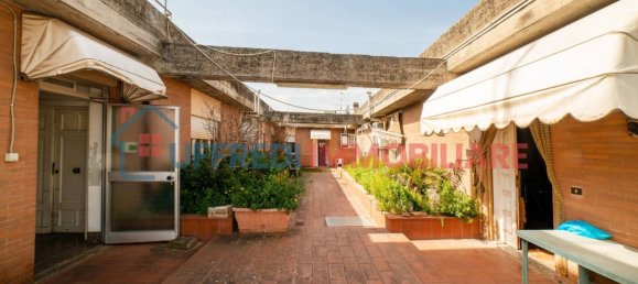 2 bedrooms Apartment in Cisterna di Latina, Italy No. 186175 4