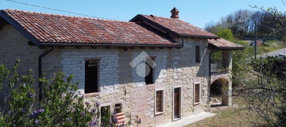 2 bedrooms House in Gabiano, Italy No. 89970 7