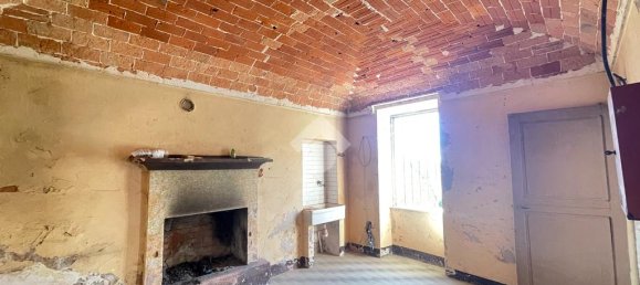 2 bedrooms House in Gabiano, Italy No. 89970 15