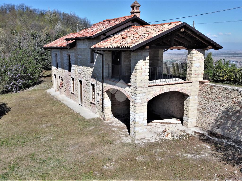 2 bedrooms House in Gabiano, Italy No. 89970