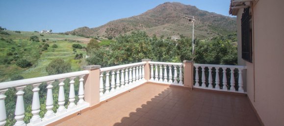 4 bedrooms House in Estepona, Spain No. 137930 18