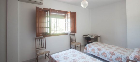 4 bedrooms House in Estepona, Spain No. 137930 11