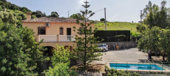 4 bedrooms House in Estepona, Spain No. 137930 24