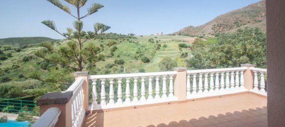 4 bedrooms House in Estepona, Spain No. 137930 17