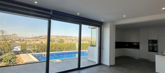3 dormitorios adosado en venta en Pyla, Larnaka, Cyprus № 26286 4