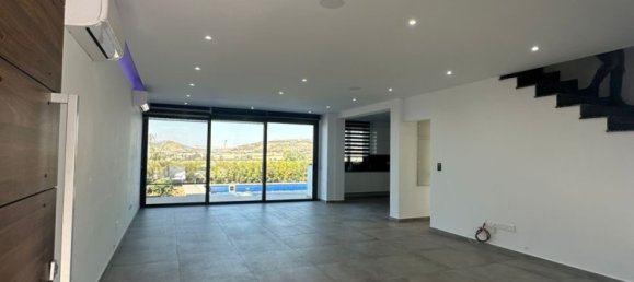 3 dormitorios adosado en venta en Pyla, Larnaka, Cyprus № 26286 3
