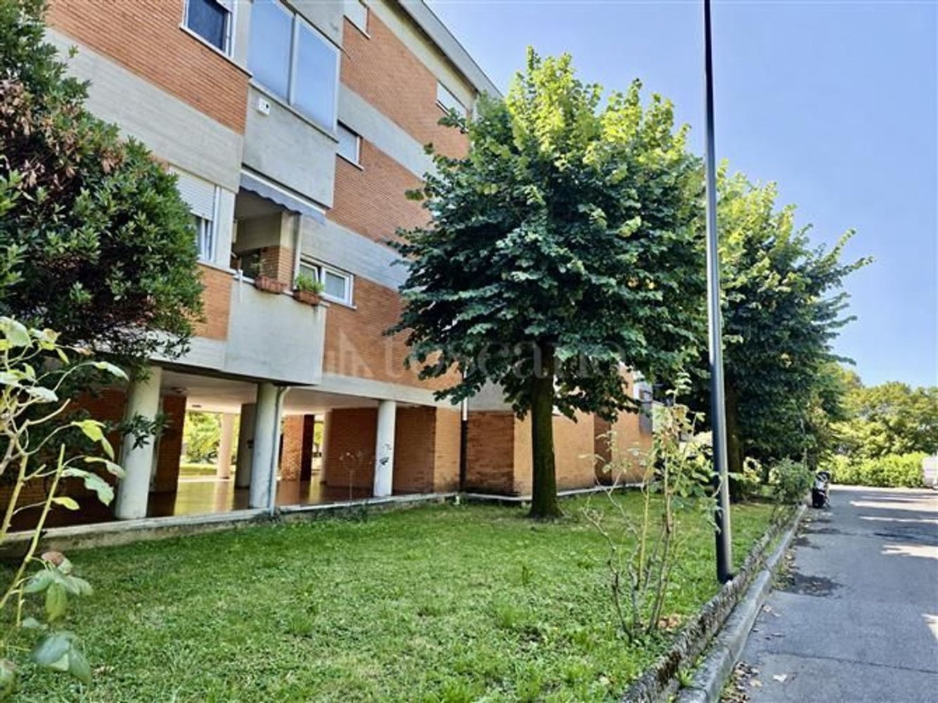 Apartamento de 4 divisões em Brescia, Italy N.º 260949