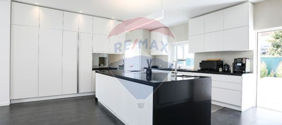 Casa de 9 dormitorios en Cascais, Portugal No. 36192 4