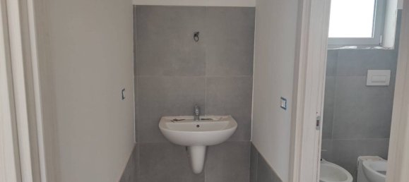  عقار تجاري في Casarano, Italy 280متر مربع رقم 348219 5