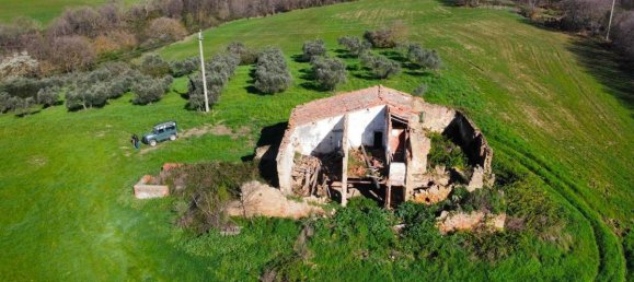 7 rooms House in Pienza, Italy No. 56370 3