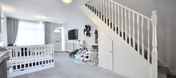 2 bedrooms House in Croydon, United Kingdom No. 13504 8