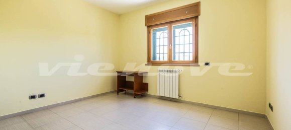 2 bedrooms Apartment in Rome, Italy No. 12271 10