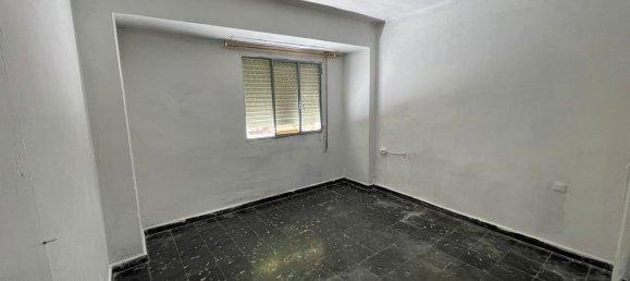Apartamento de 4 dormitorios en Gandia, Spain No. 137482 4