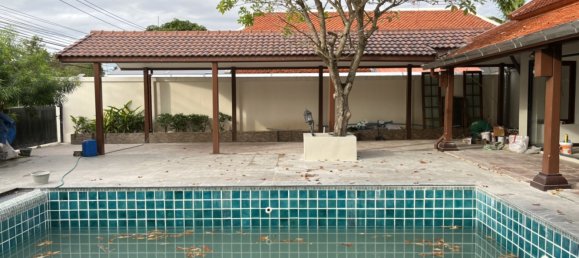 3 bedrooms Cafe / restaurant in Pattaya, Thailand No. 4345 13