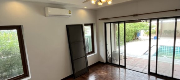 3 bedrooms Cafe / restaurant in Pattaya, Thailand No. 4345 16