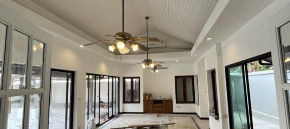 3 bedrooms Cafe / restaurant in Pattaya, Thailand No. 4345 9