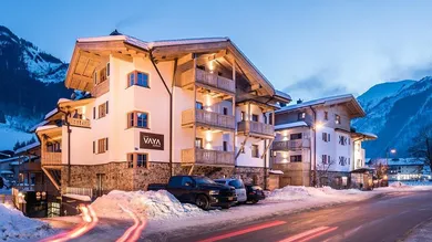 2 bedrooms Penthouse in Kaprun, Austria No. 217732