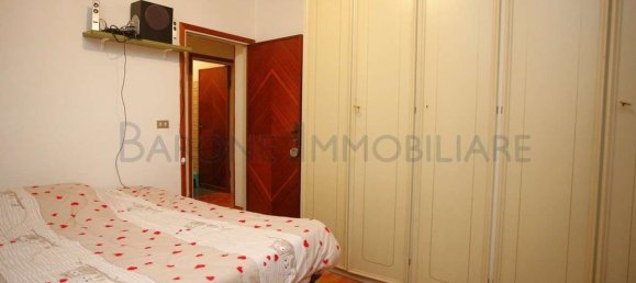 Casa de 5 divisões em Massa, Italy N.º 168981 15