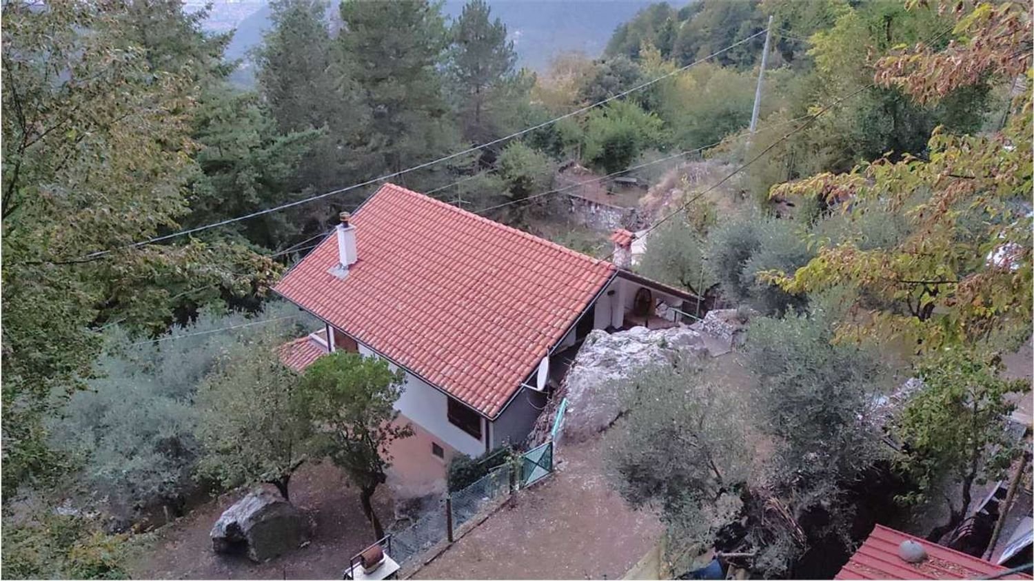 Casa de 5 divisões em Massa, Italy N.º 168981