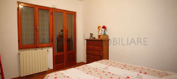 Casa de 5 divisões em Massa, Italy N.º 168981 16