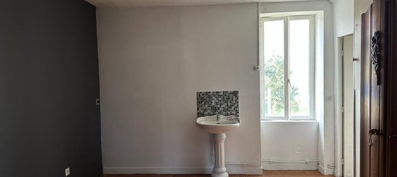 1 Schlafzimmer Haus in Montgivray, France, Nr. 101063 5