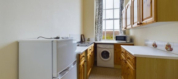 1 Schlafzimmer Haus in Alton, United Kingdom, Nr. 13898 5