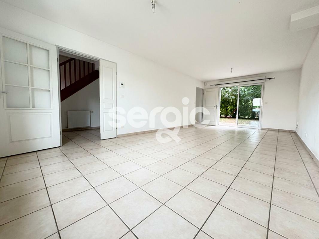 3 Schlafzimmer Haus in Avrille, France, Nr. 278023