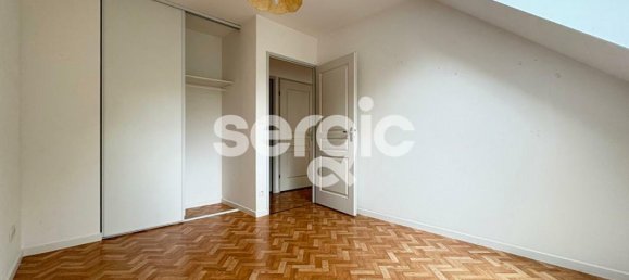 3 Schlafzimmer Haus in Avrille, France, Nr. 278023 8