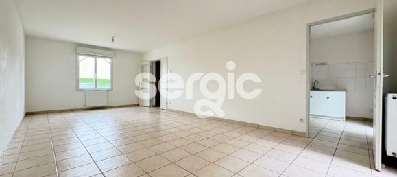 3 Schlafzimmer Haus in Avrille, France, Nr. 278023 3