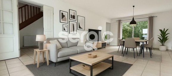 3 Schlafzimmer Haus in Avrille, France, Nr. 278023 2