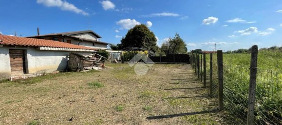 3 Schlafzimmer Haus in Marano Ticino, Italy, Nr. 329635 2