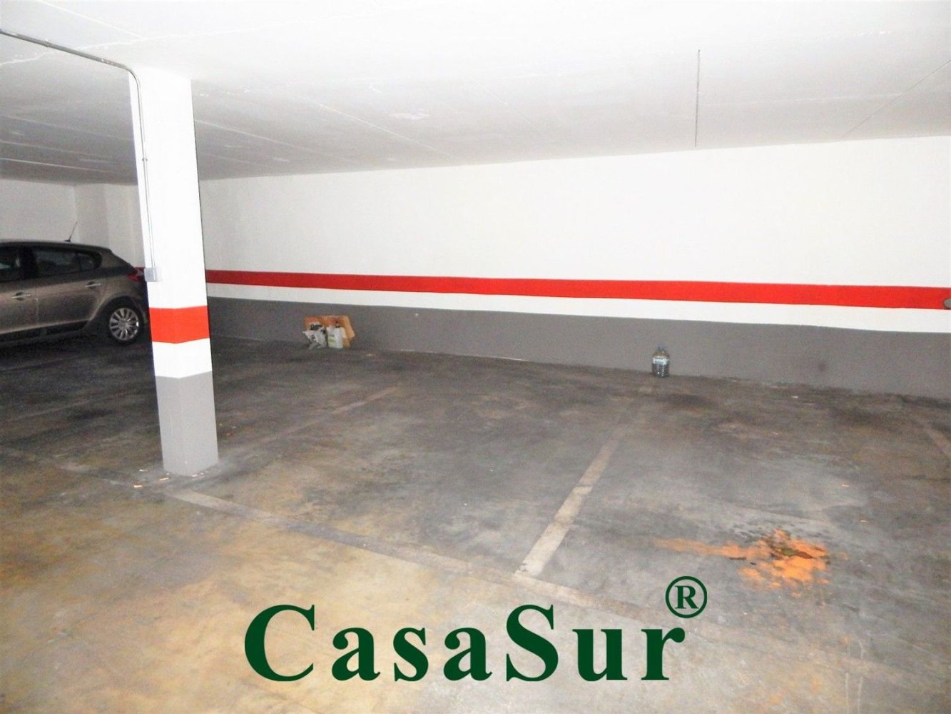  Garage in Valladolid, Spain No. 92354