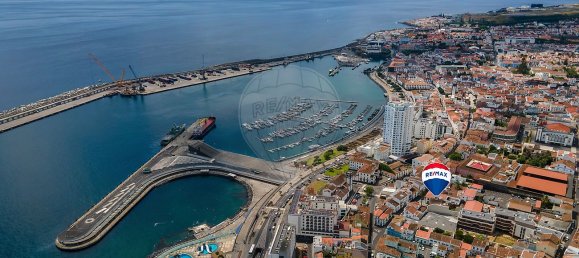 Дом с 4 спальнями в Понта Делгада, Португалия № 44192 19