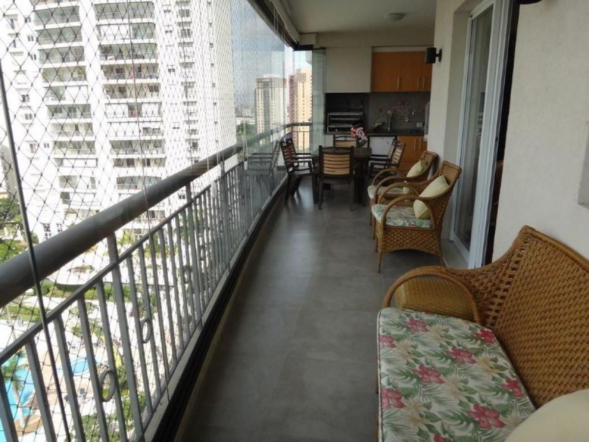 Apartamento de 3 dormitorios en Sao Paulo, Brazil No. 495769