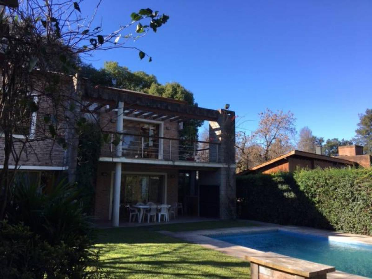 Casa T3 em Malvinas Argentinas, Argentina N.º 88243