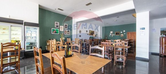 272m² Office in Setubal, Portugal No. 53391 16