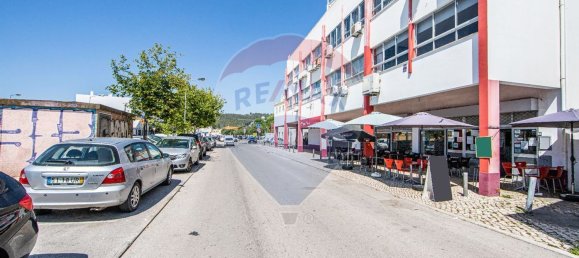 272m² Office in Setubal, Portugal No. 53391 13