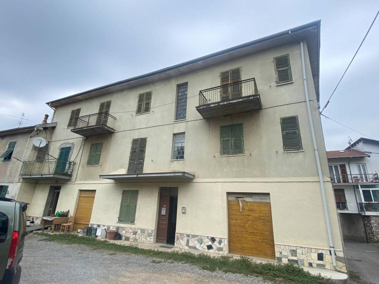 13-Zimmer Haus in Cairo Montenotte, Italy, Nr. 153515