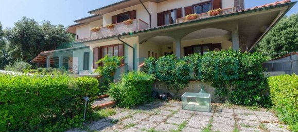 3 bedrooms Villa in Massa Marittima, Italy No. 215499 3