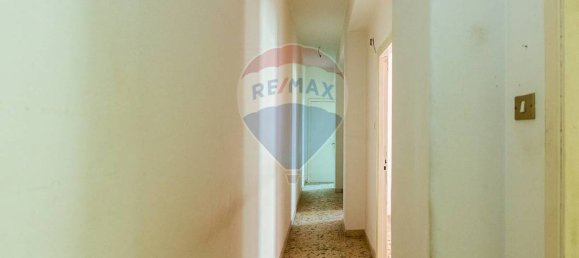 2 bedrooms Apartment in Valverde, Italy No. 232484 5