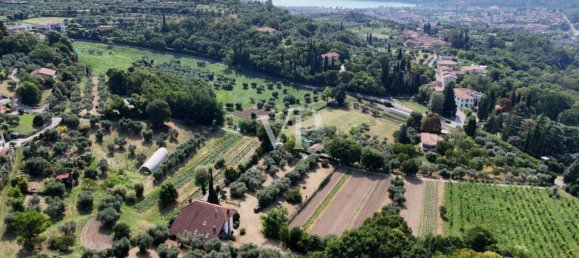 Villa de 12 habitaciónes en Roè Volciano, Italy No. 18504 15